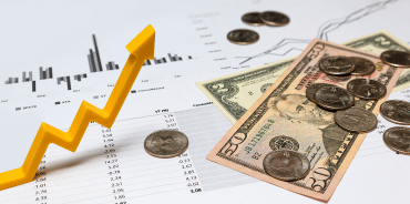 arrow and money suggesting revenue growth for associations